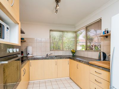 4/118 Ventnor Street, Scarborough