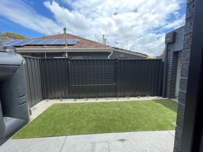 2 / 554 Murray Road, Preston