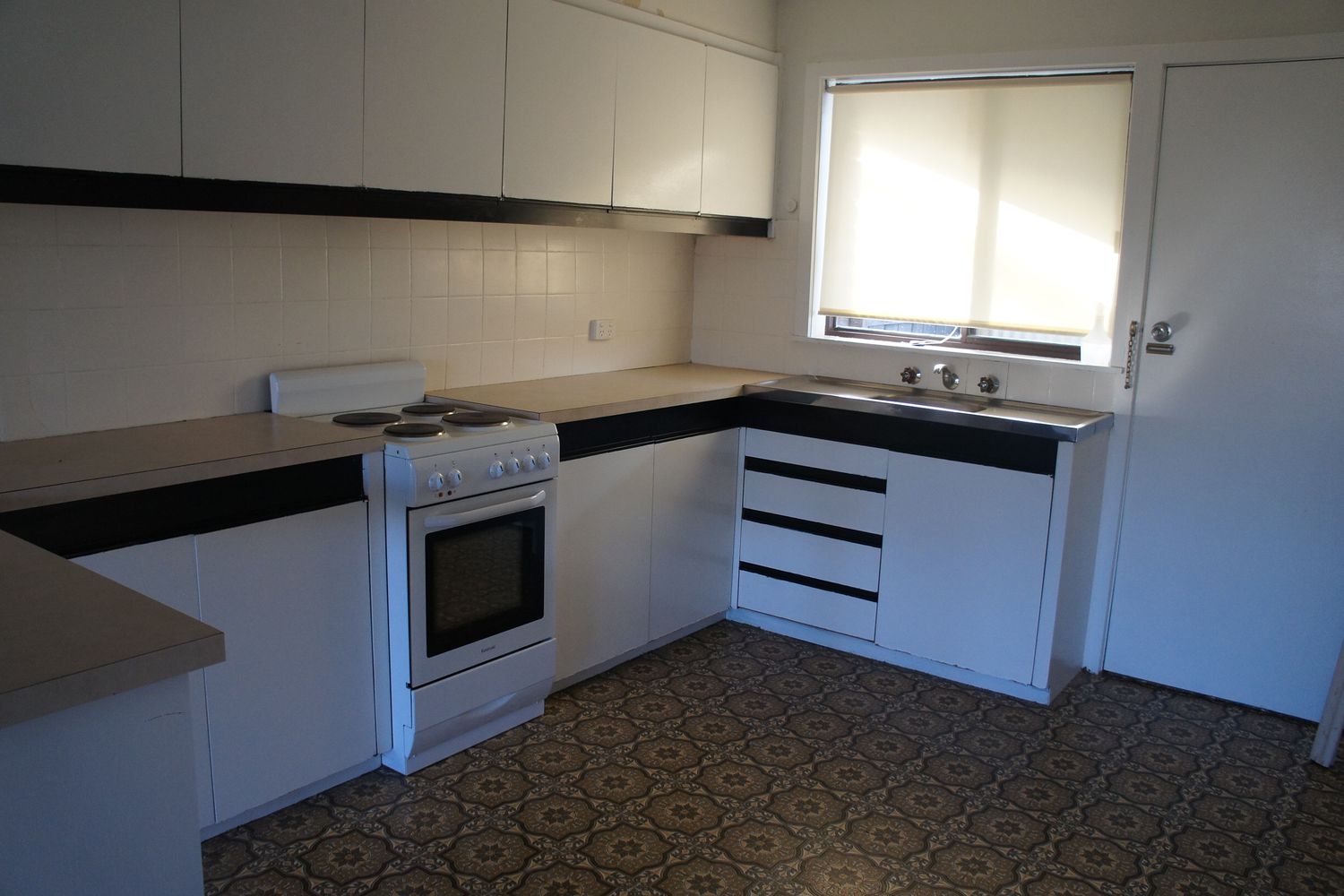 4 / 17 Stawell Road, Horsham