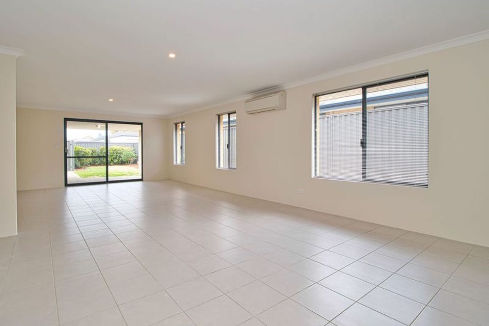 33 Elm Way , Baldivis