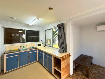 17 MacKay Street, Moranbah