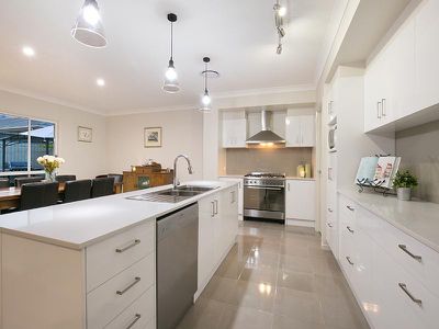 95 Cooper Crescent, Rochedale