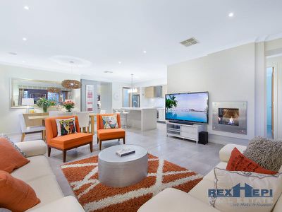 14 Mountainview Boulevard, Cranbourne North