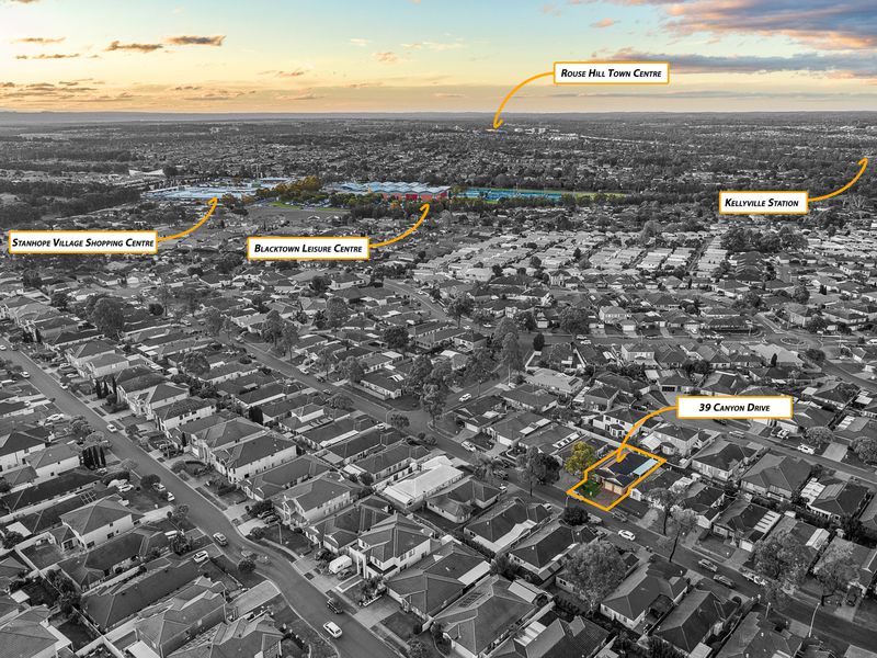 39 Canyon Drive, Stanhope Gardens
