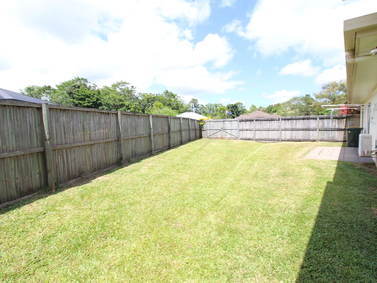 60 Danzer Drive, Atherton