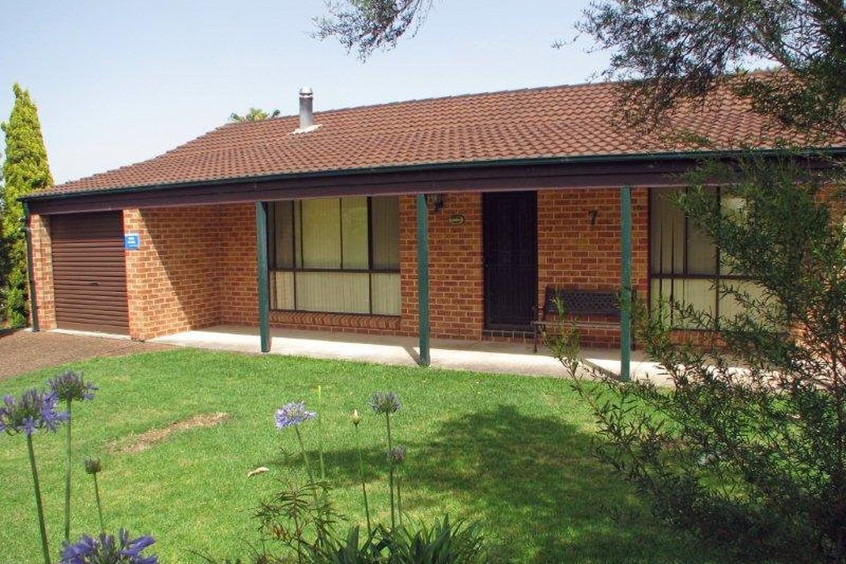 7 Lamont Close, Green Point
