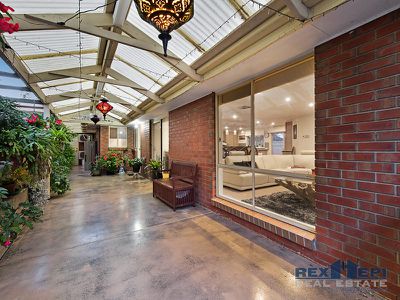 10 Hickory Drive, Narre Warren South