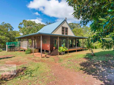 417 Davis Road, Jiggi