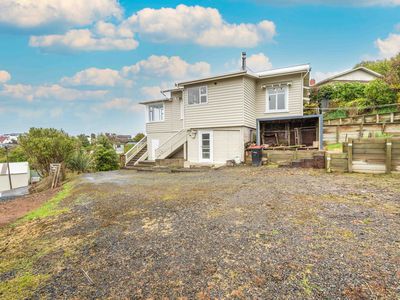 4 Brook Street, Riverton