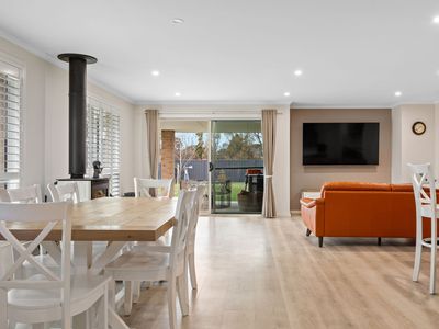 7 William St, Westbury