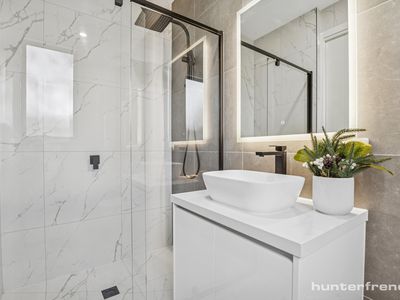 2 / 1 Almond Avenue, Brooklyn
