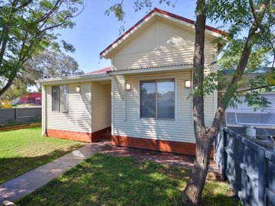 1 Ware Street, Kalgoorlie