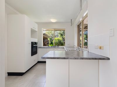 12 Kylie Court, Pomona
