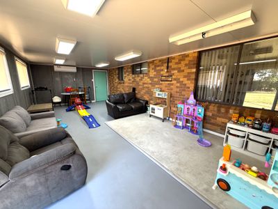 15 Henry Street, Yenda