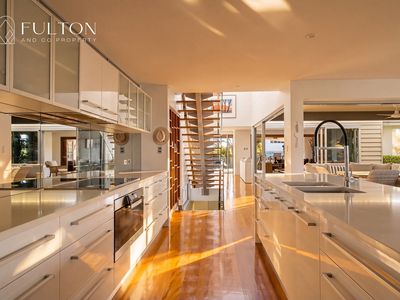 38 Russell Street, Moffat Beach
