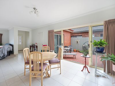 5 schomberg Place , Warrnambool