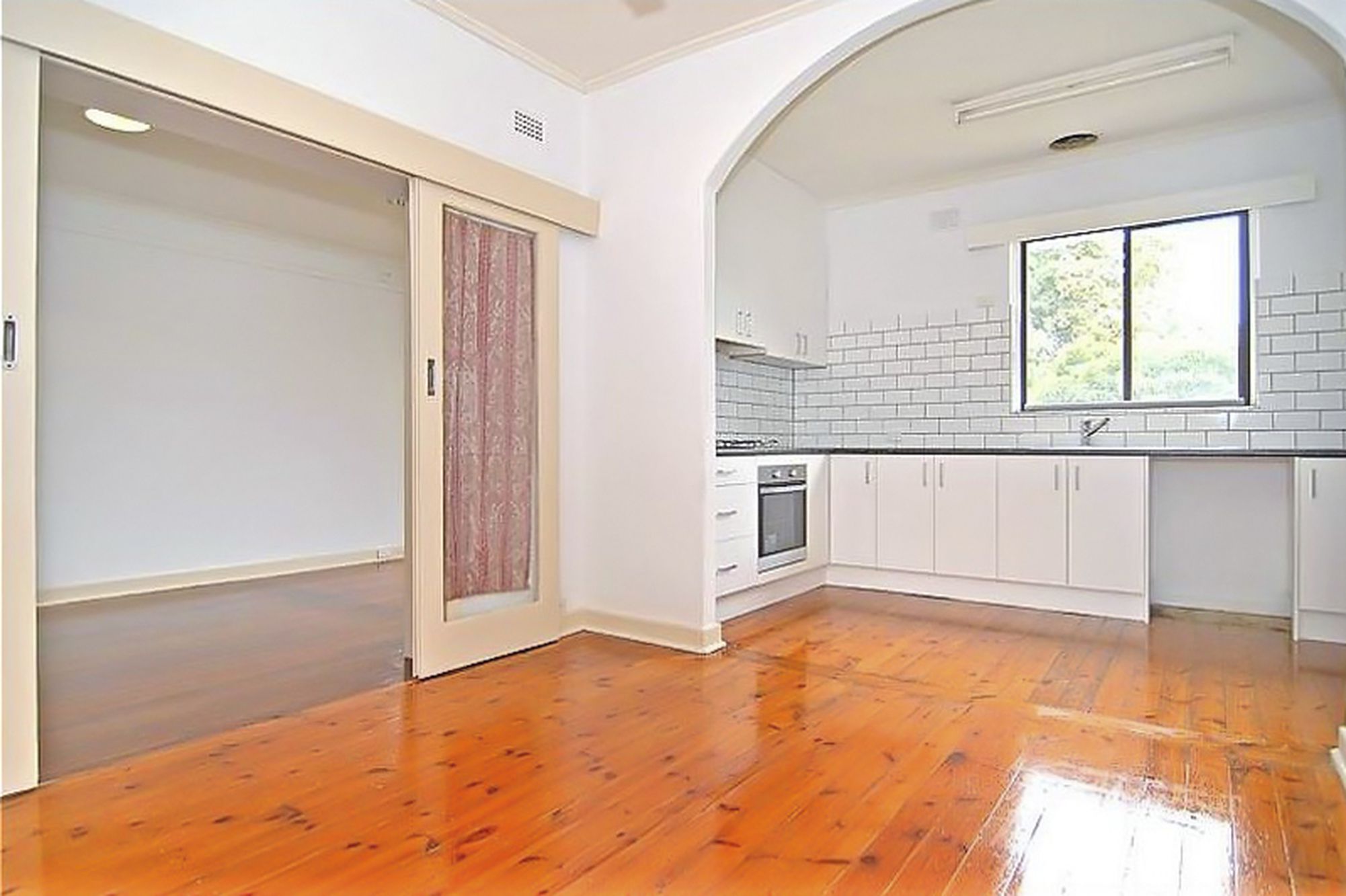1 / 11 Neville Avenue, Clarence Gardens