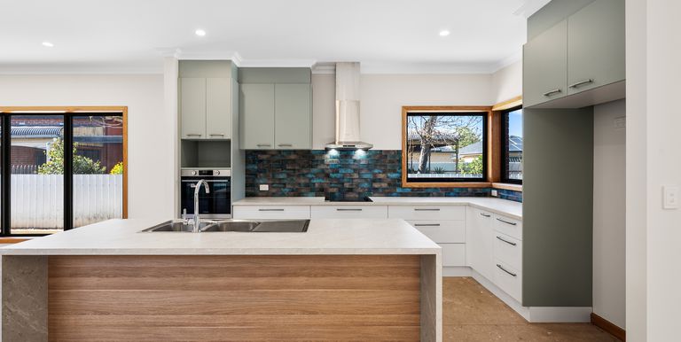 1 / 14  McGuinness Street, Euroa