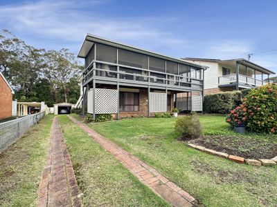 73 King Albert Avenue, Tanilba Bay