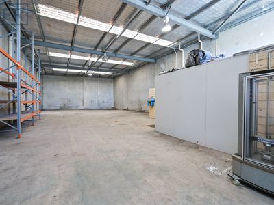 1 / 12 Helmshore Way, Port Kennedy