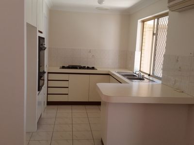 2/76 Dover Road, Scarborough