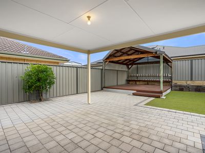 53 Colreavy Ramble, Baldivis