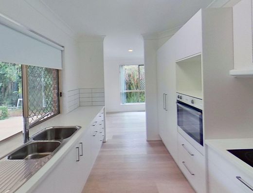Bushlands Estate Home in Noosaville. Family Friendly with Ample Backyard Entertaining for the Kids & Adults!  image 5