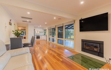 26 Bourkes Creek Road, Pakenham Upper