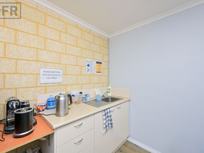 8 / 14 Helmshore Way, Port Kennedy