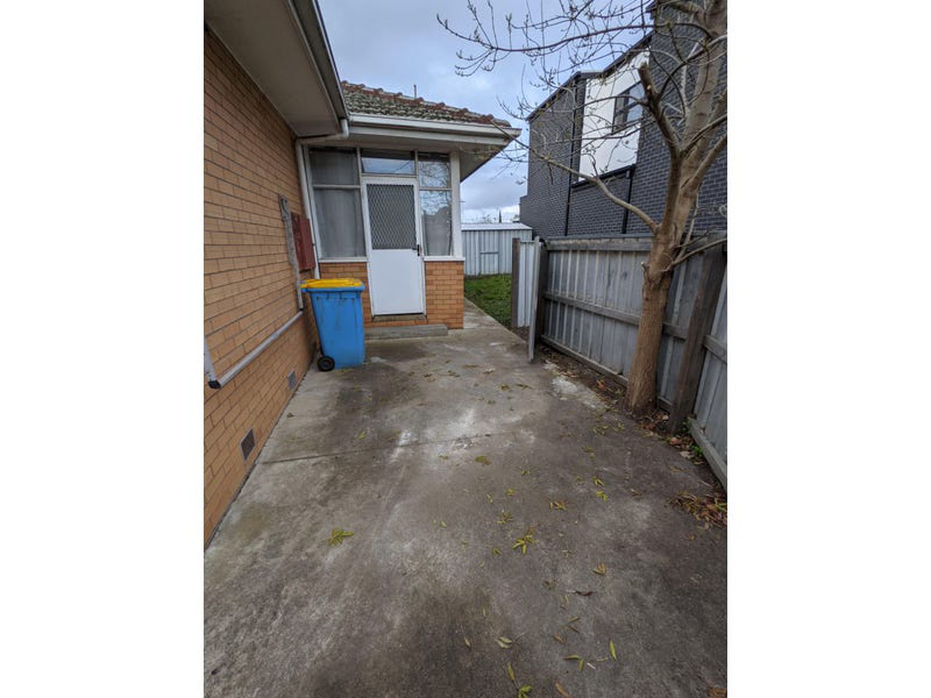 1 / 140 Vines Road, Hamlyn Heights