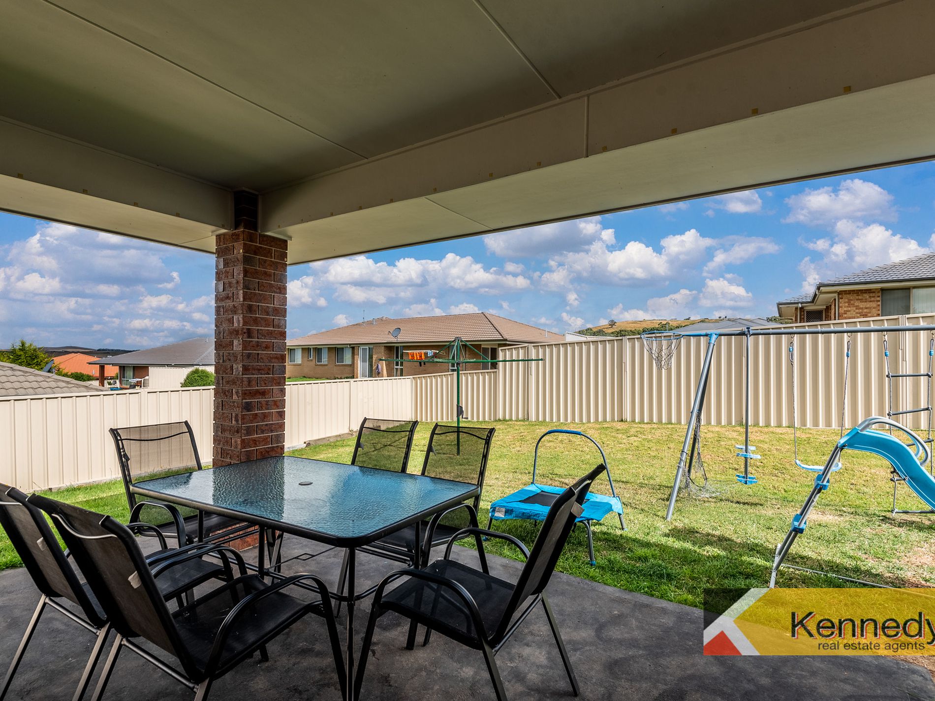 4 Lovejoy Avenue, Blayney