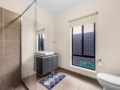 5 Capricornus Crescent, Tarneit