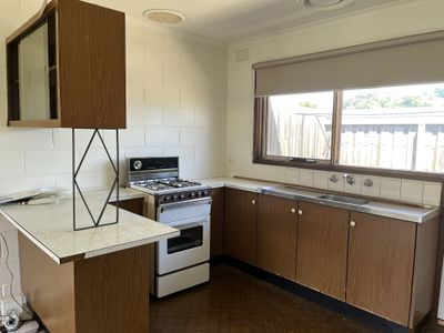 2 / 30 Westmoreland Street, St Albans Park