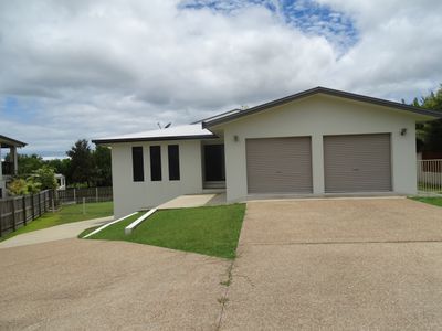 16 Silk Road, Bowen