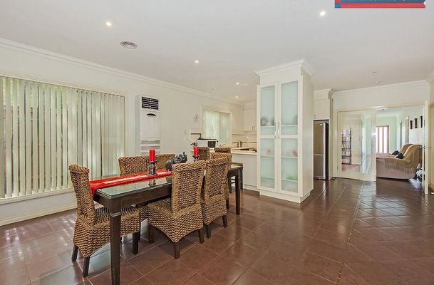 11 Marchmont Rise, Craigieburn