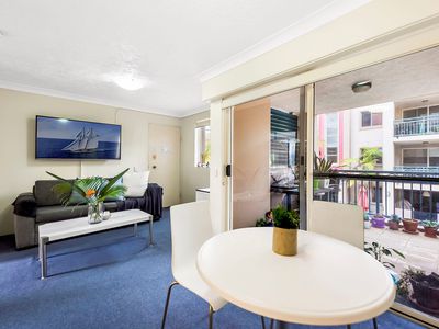 9 / 21 Peerless Avenue, Mermaid Beach