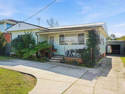 13 & 13A Manuka Parade, Gorokan