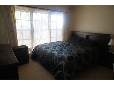 1 / 17 Pynsent Street, Horsham