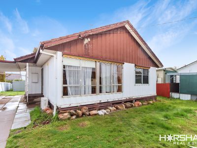 2 Rodda Place, Horsham