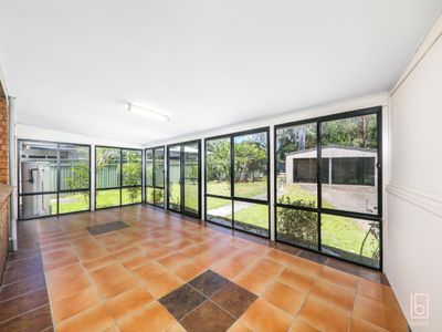 16 Lakeshore Avenue, Kingfisher Shores