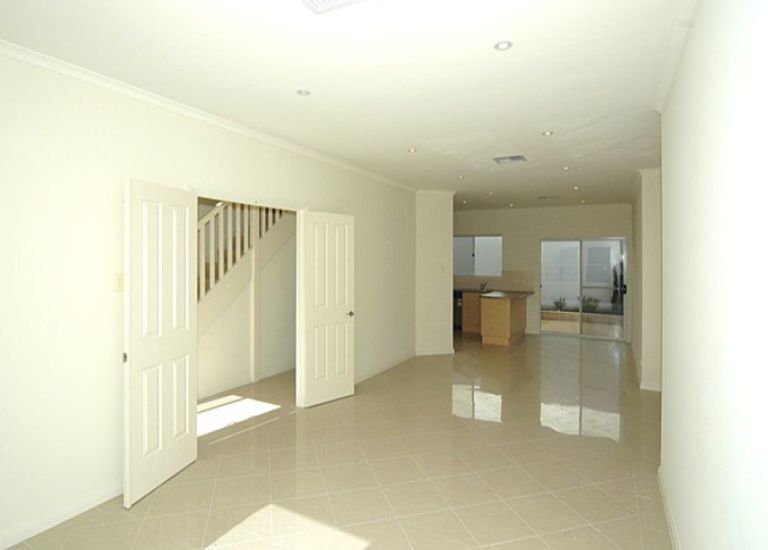 46F Cedar Avenue, Brighton