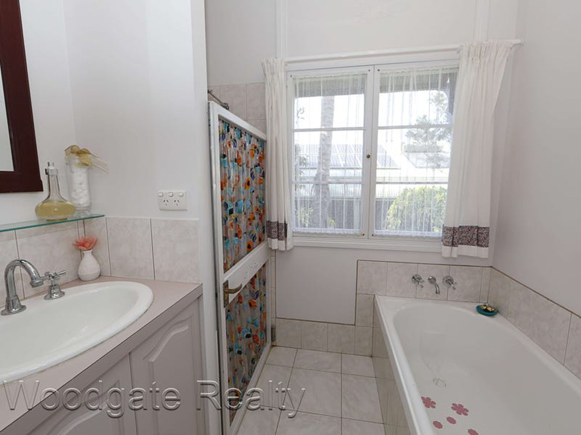 16 Lorikeet Ave, Woodgate