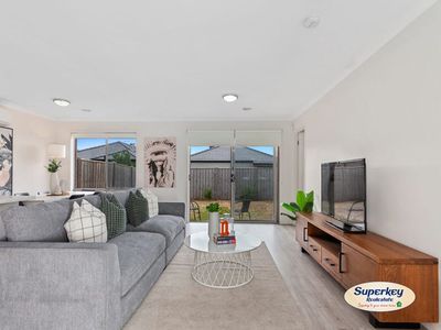14 Weinstock Road, Truganina