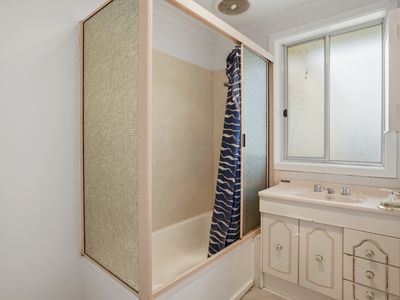 71 Marguerite Street, George Town