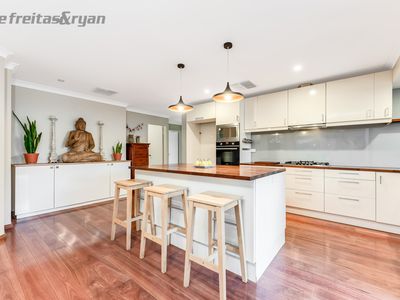 4 Gwalia Place, Bibra Lake