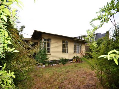 77 Lakeside Avenue , Mount Beauty