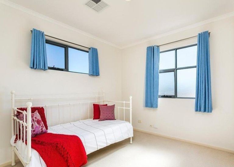 2 Myrtle Road, Seacliff