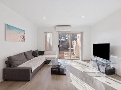 4 / 2 Mcintosh Street, Queanbeyan