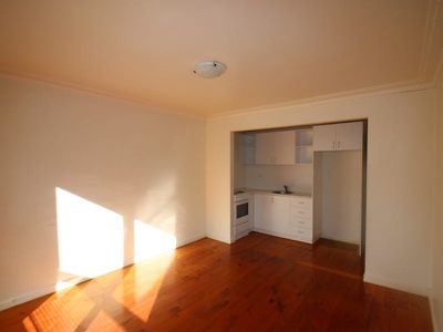 2 / 18 Bakewell Street, Herne Hill