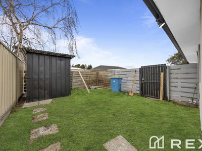 2 / 16-18 Heywood Crescent, Cranbourne North